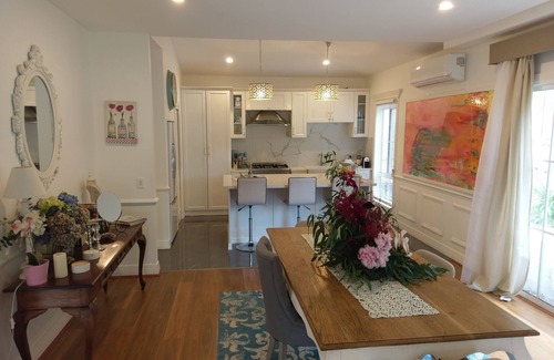 Healesville House | Malley House. Country comfort