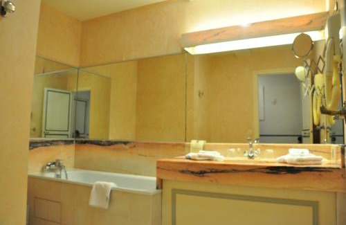 Saint-Servan Hotel | Malouinière Le Valmarin