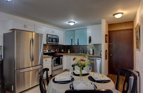 Hilo Condo | Maluhia Kahakai unit 111- Swim and Snorkel with Turtles