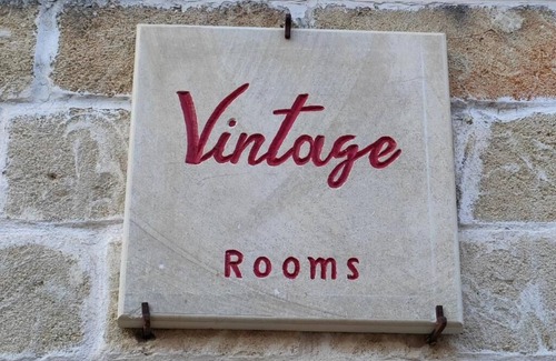 Diso Apartment | Malvasia, historic mansions, with a small glimpse of nature, near Castro