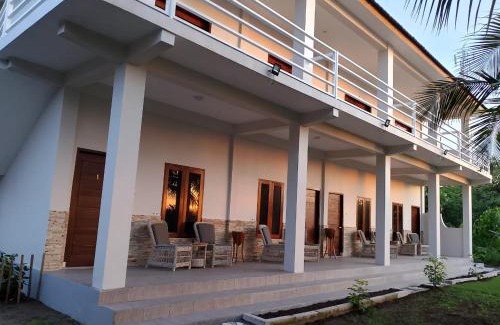 Sekongkang Hotel | Mama Nings Beach Hotel