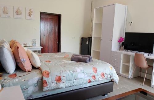Sekongkang Hotel | Mama Nings Beach Hotel
