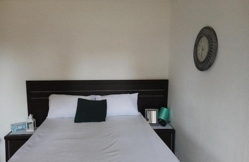 Kareeberg House | Mama Olly & Sons Guest House