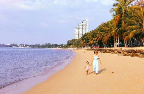 Bang Sare Villa | Mamalek Pattaya-Sattahip PoolVilla 100m Beach, Pub& Restaurant,