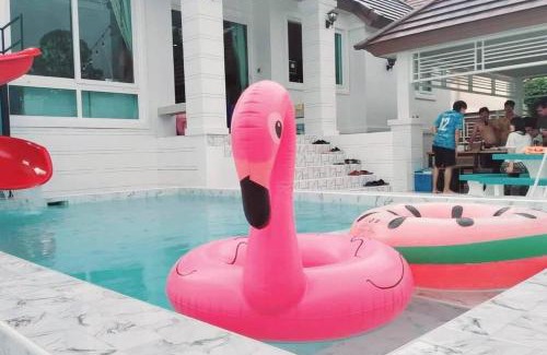 Bang Sare Villa | Mamalek Pattaya-Sattahip PoolVilla 100m Beach, Pub& Restaurant,