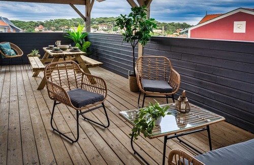 Lacanau-Ocean Apartment | Mamita 4. "wooded stopover apartment" T2 47m² + terrace 24m²