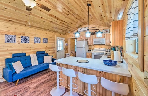 Mammoth Cave Cabin | Mammoth Cave Cabin Rentals 4 - 12.8 miles from Mammoth Cave National Park