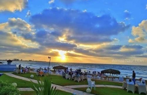 Al-Muntazah Ski Chalet | MAMORA BEACH Resort-Sea Beach