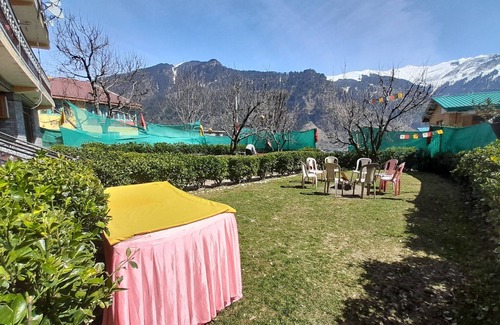 Manali Hotel | Manali Hotels With Beautiful View & Snow Peak Mountain View