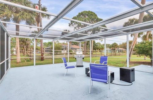 Englewood House | Manasota Key Retreat with free use of bikes and paddle board