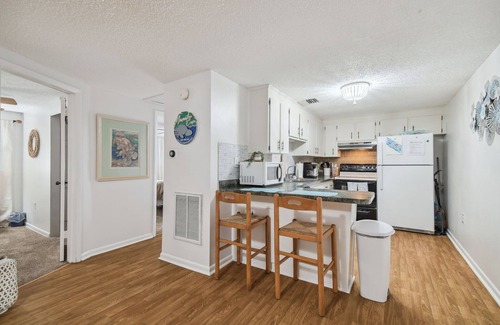 Weeki Wachee Gardens Apartment | Manatee Cove Apartment Star5Vacations
