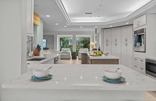 Shell Point House | Manatees & Memories, - your luxurious waterfront escape in Fort Myers!