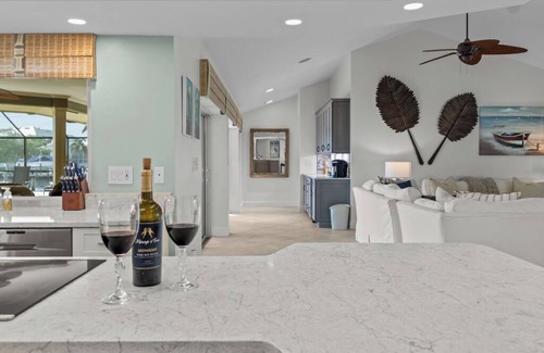 Shell Point House | Manatees & Memories, - your luxurious waterfront escape in Fort Myers!