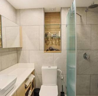 Herzliya Apartment | Mandarin Hotel 1BD Beach Flat