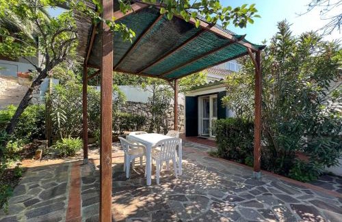 Morcone Apartment | Mandel Residence by Mandel Club