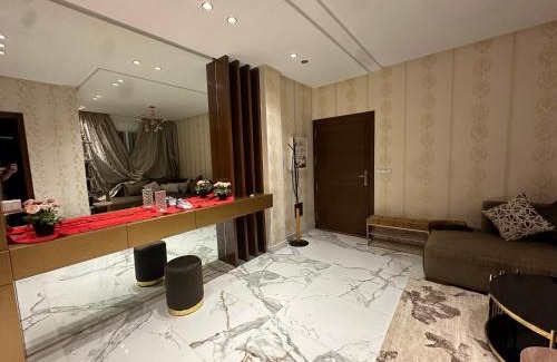 Mellalyene Apartment | Mandri apart