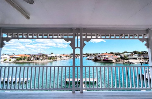 Halls Head House | Mandurah Canal Front Luxury Living