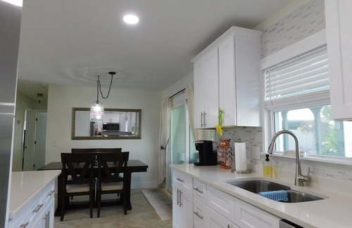 Yacht Club House | Mango Cottage