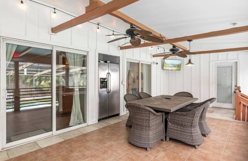 Bradenton House | Mango Manor - Massive 6BR 8 Bath Salt Pool Hot Tub Theater Gym By AMI Beaches