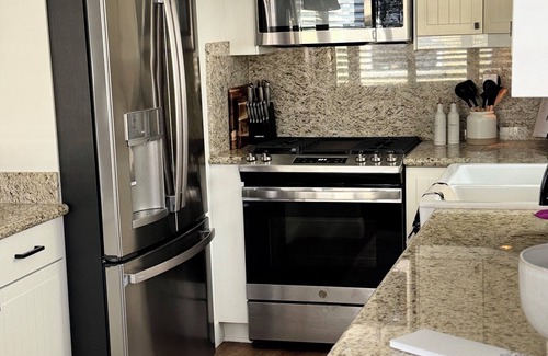 El Segundo House | Manhattan Beach Luxury Home w/Oceanview Balcony!