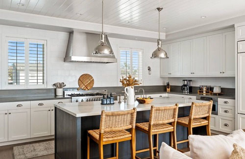 The Strand House | Manhattan Beach Luxury 4Bed | Walk to Pier | Sauna