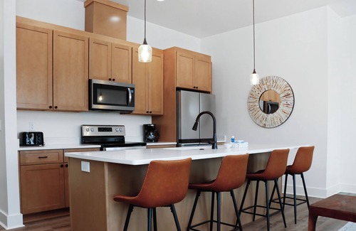 Port St. Joe House | 🌴Manhattan | Upstairs Duplex w/2 Decks | Walk to Marina | Pet Friendly 🐾