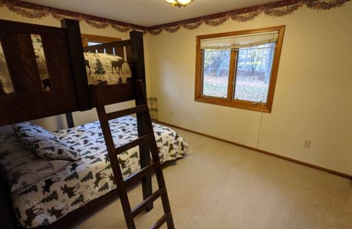 Fife Lake Cabin | !Manistee River Log Cabin!