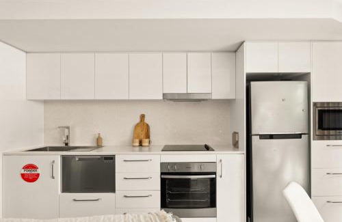 Manly Apartment | Manly Chic - A Breezy Beachside Studio