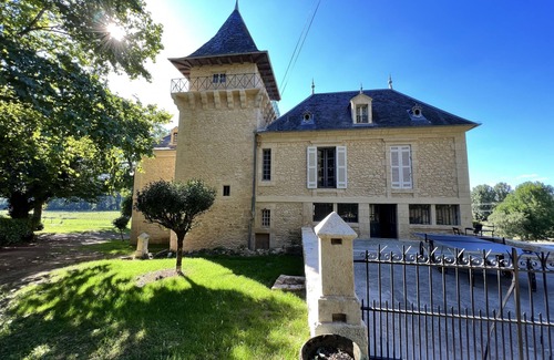 Aubas House | Manoir Avec Piscine à Deux pas de Montignac