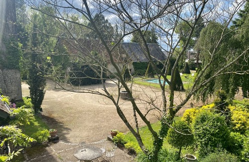 Chitenay House | Manoir de Charme du Xiiis Dans un Jardin et Parc Arboré de 10 Hectares