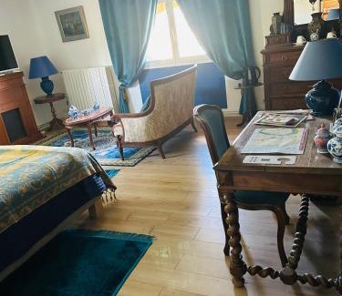 Montauban House | Manoir de la Gravette, Maison & Table d'Hôtes