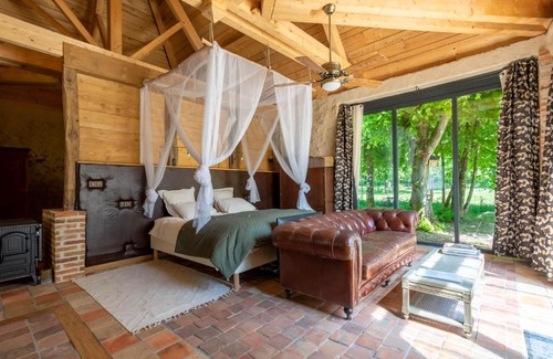 Joue-les-Tours Cabin | Manoir de la Mazeraie lodge de luxe Loire Valley