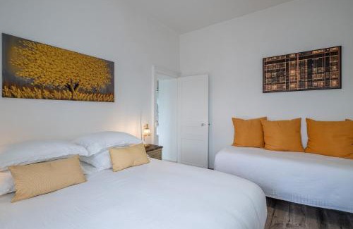 Cravant-les-Coteaux House | Manoir des Bertinières