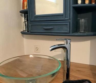 Montauban-de-Bretagne Apartment | Manoir Les Vieilles Aires