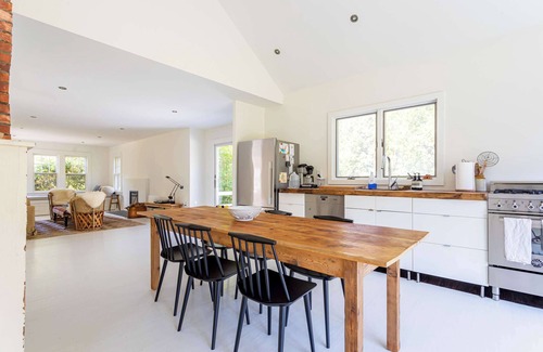 Jamesport House | Manor Cottage: Beach Hopping | Outdoor Shower