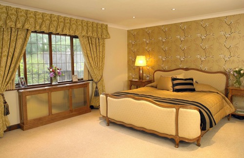 Bordon House | Manor House – Romantic Getaway (2-4 Guests)