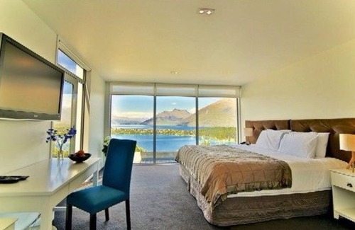 Queenstown House | Manor Park Lodge
