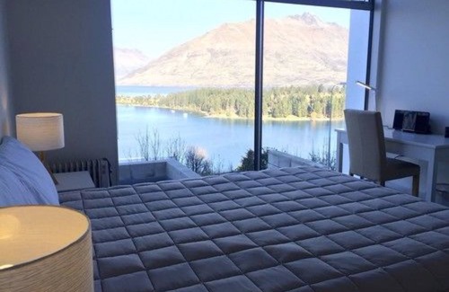 Queenstown House | Manor Park Lodge