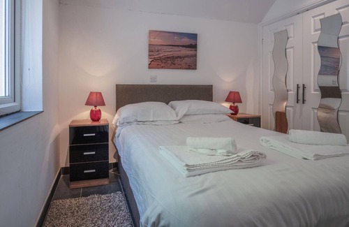 Pendine Apartment | Manor View - 1 Bedroom Apartment - Pendine