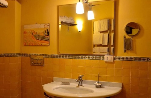 Caserta Bed & Breakfast | Manouche B&B Bistrot