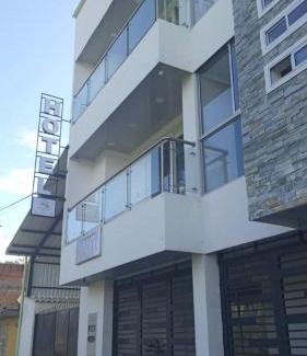 Colon Hotel | Manoy Hotel