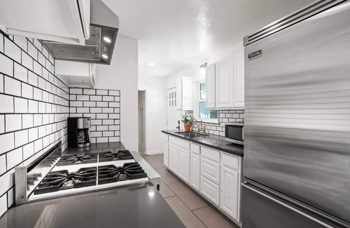 La Selva Beach House | Manresa Surf House- The Beach House 3 Bedroom 2 Bath Sleeps 8