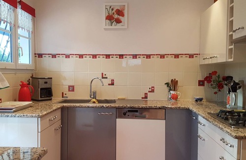 Levignacq House | mansion - 7 rooms -10/12 persons - LARGE HOUSE FOR HOLIDAY WITH FAMILY OR FRIENDS, spacious (240 m2), pleasant to live, completely renovated.