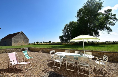 Moussy Villa | Mansion in Burgundy near Morvan Natural Park