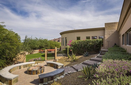 Paradise Valley House | Mansion in the hills of Paradise Valley 5 Bed 6 Bath retreat sanctuary.MUST SEE!