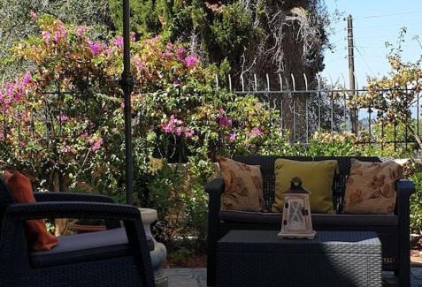Achilleio House | Mansion like house close to beach and Corfu town