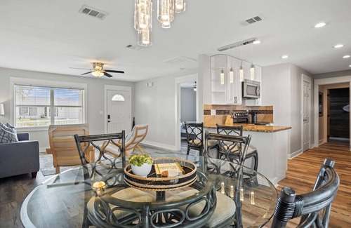 Port Charlotte House | Mansion Lux 16 Guests Pickleball Court Full Arcade Private Pool and outdoor Kitchen