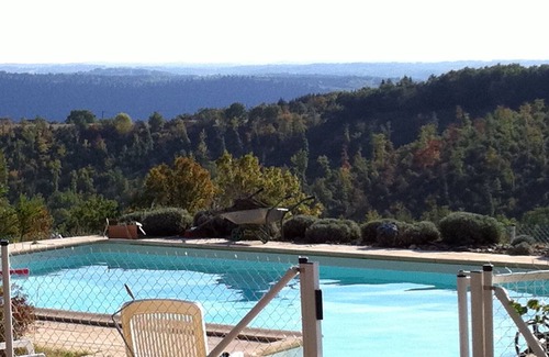 Souillac House | Mansion with heated pool and beautiful views of the hills