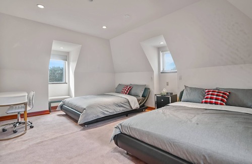 Mount Pocono House | Mansion with pool, hot tub, sauna, and mountain views