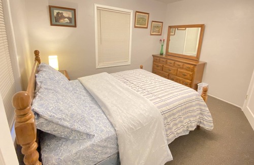 Peters Cottage | Manteca Farms